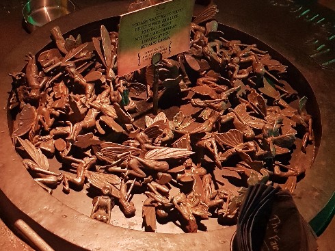 20190328_220409-01-490x367