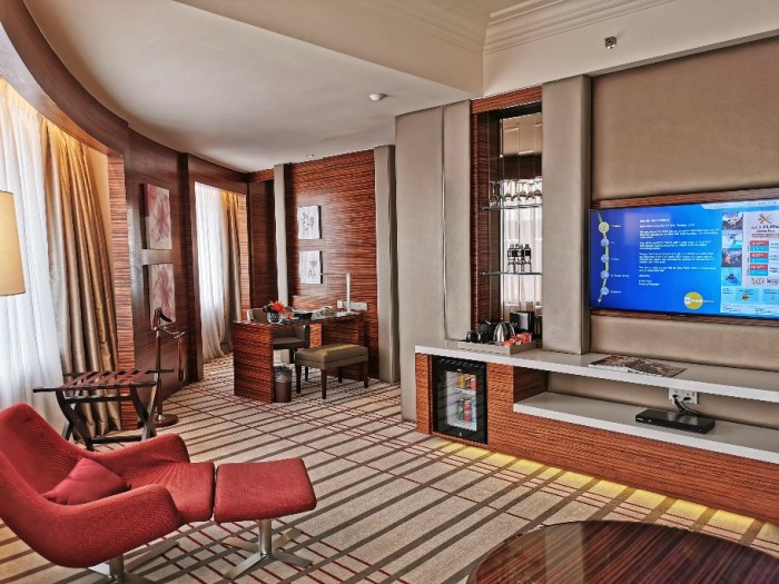 IMG_20190526_123736-01-912x684