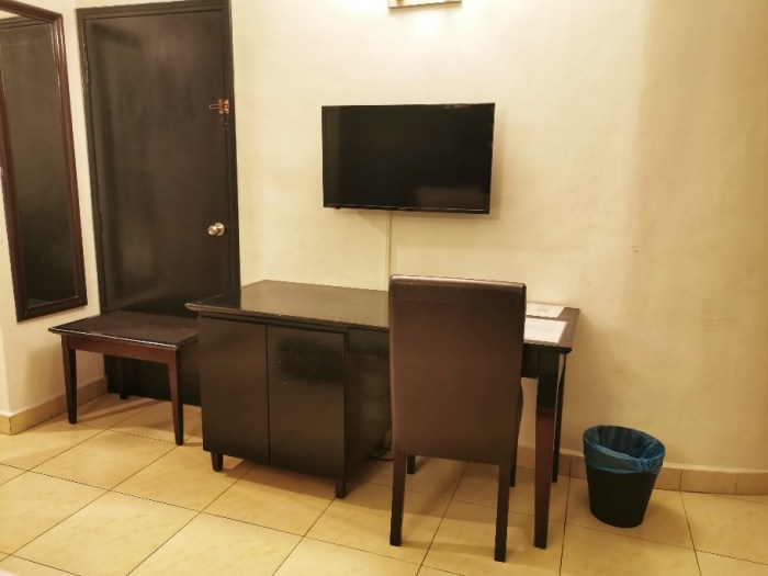 IMG_20190918_223402-01-912x684