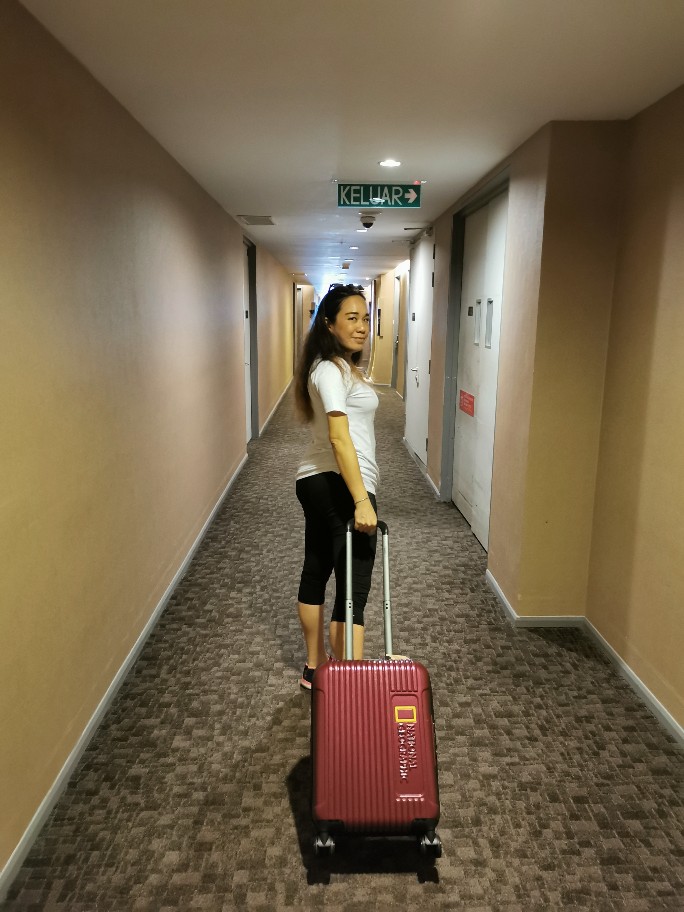 202001268097942848861187753-684x912