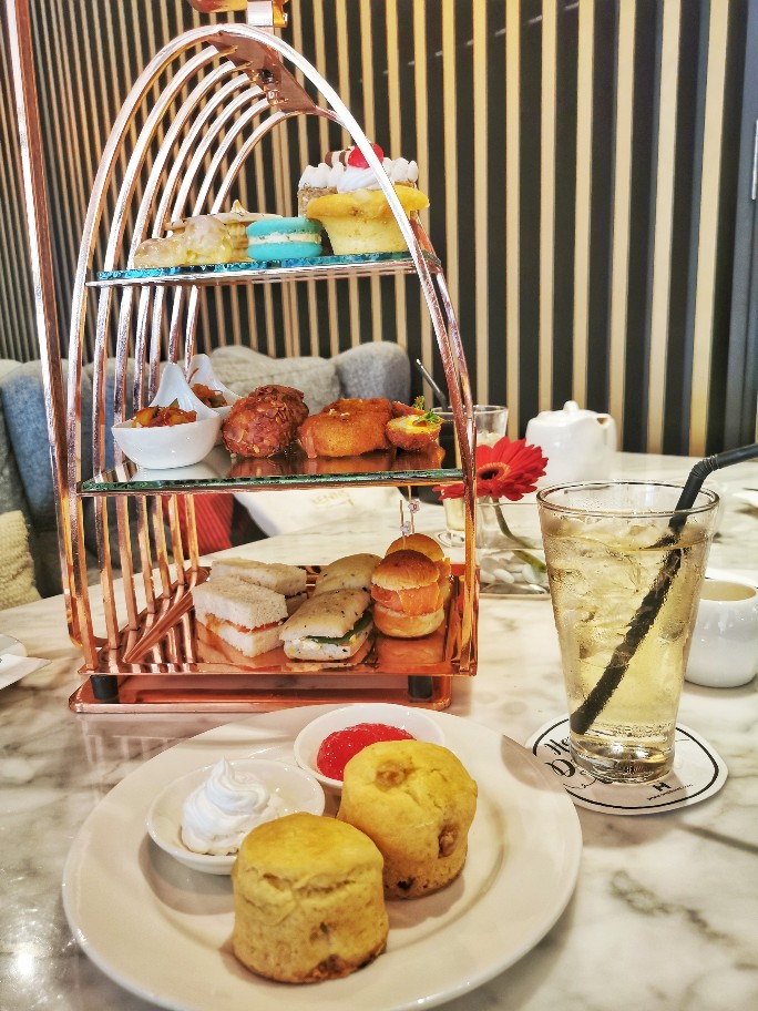 IMG_20200124_182135-01-684x912